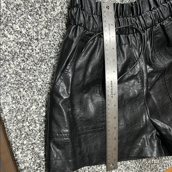 Black Leather Women's Shorts - Picture 6 of 6